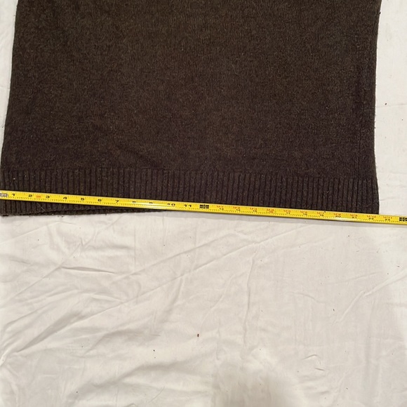 Dark Green/Brown V Neck Sweater 80% Lambs Wool / 20% Nylon Men’s XL - Picture 9 of 16